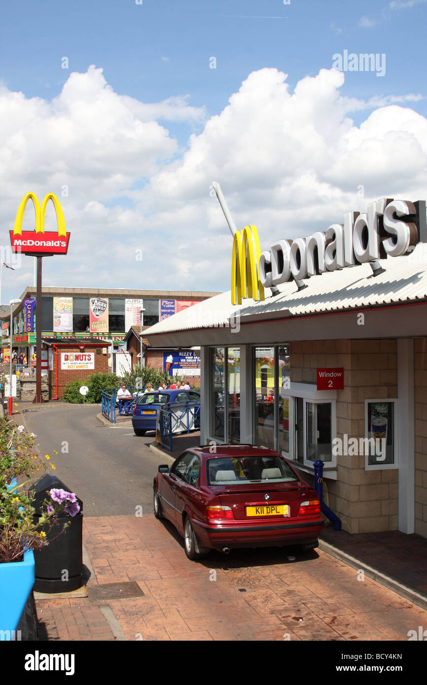 McDonalds Fahrt durch Restaurant in Großbritannien. Stockfoto