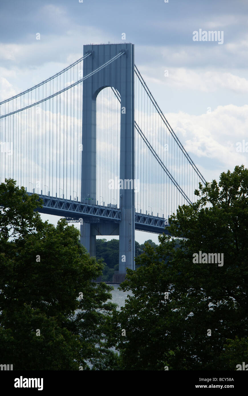 Verrazano-Narrows-Brücke verbindet Brooklyn, Staten Island Stockfoto