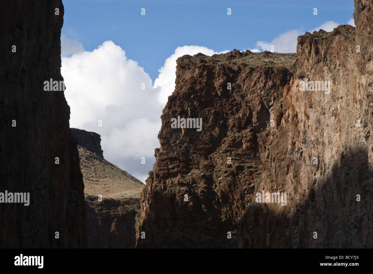 Die wilde und malerische OWYHEE RIVER schneidet eine tiefe Schlucht durch Ost-OREGON Stockfoto