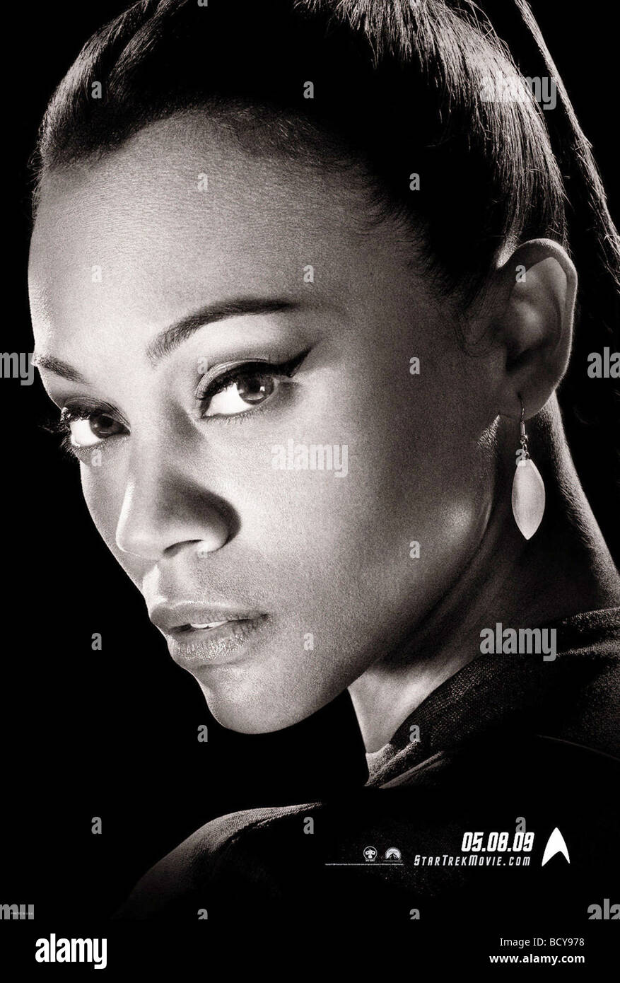 Star Trek Jahr: 2009 Regie: j.j. Abrams Zoe Saldana Character Poster Stockfoto