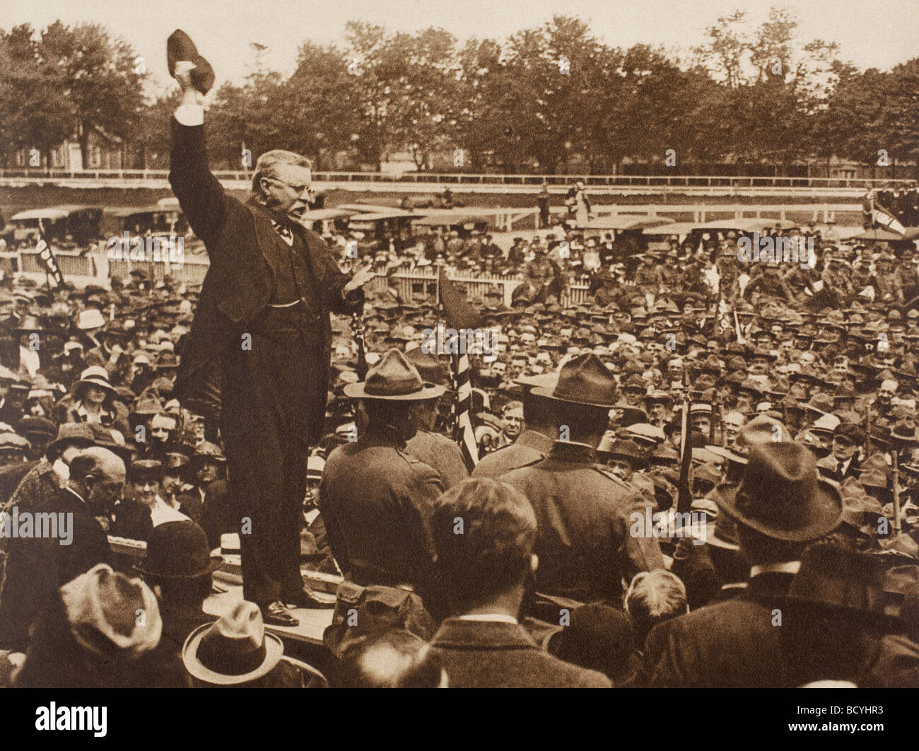 Theodore Roosevelt eine Rede auf Long Island im Jahr 1917. Theodore Roosevelt jr 1858 - 1919. 26. Präsident der USA. Stockfoto