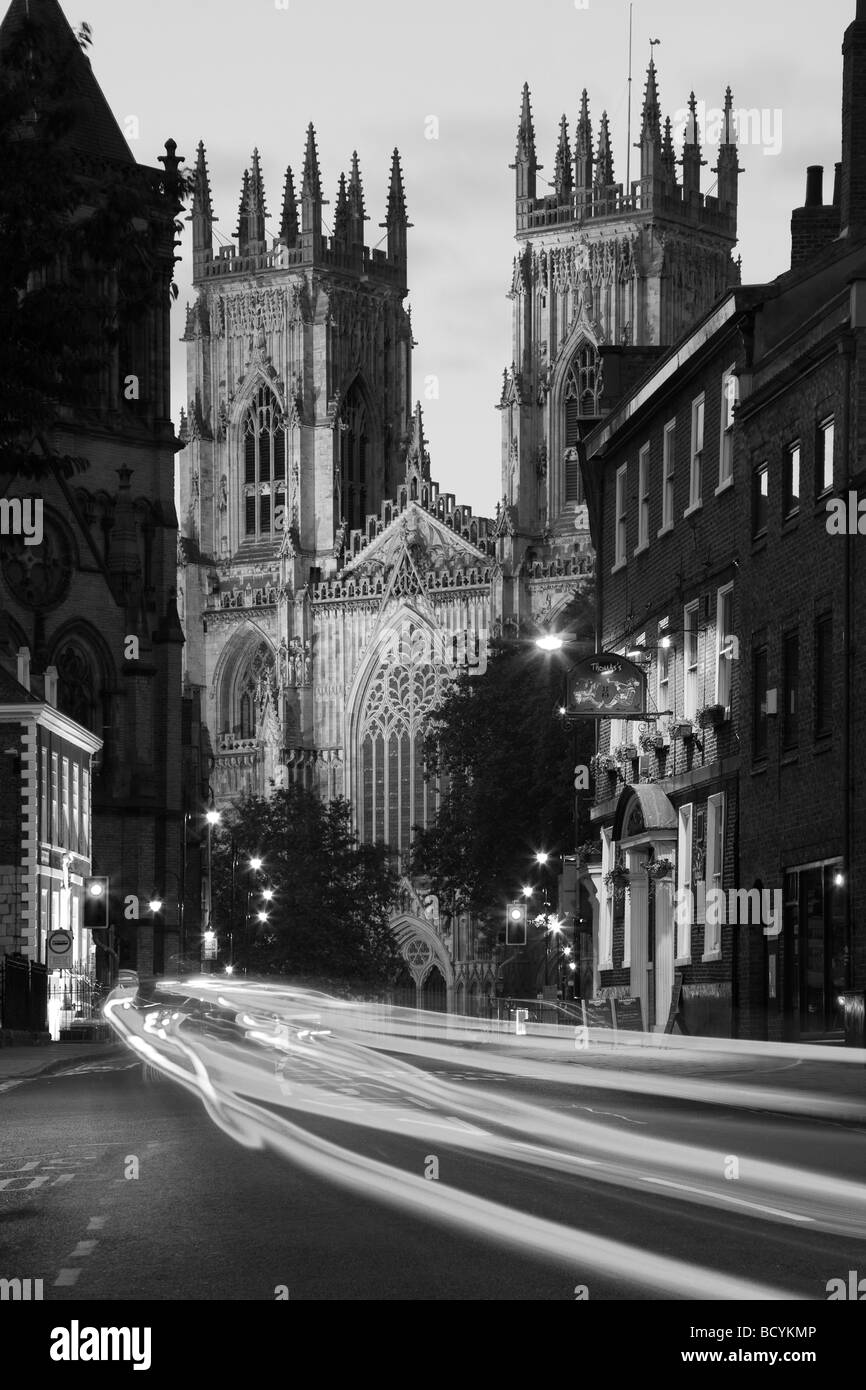 York Minster in der Nacht Stockfoto