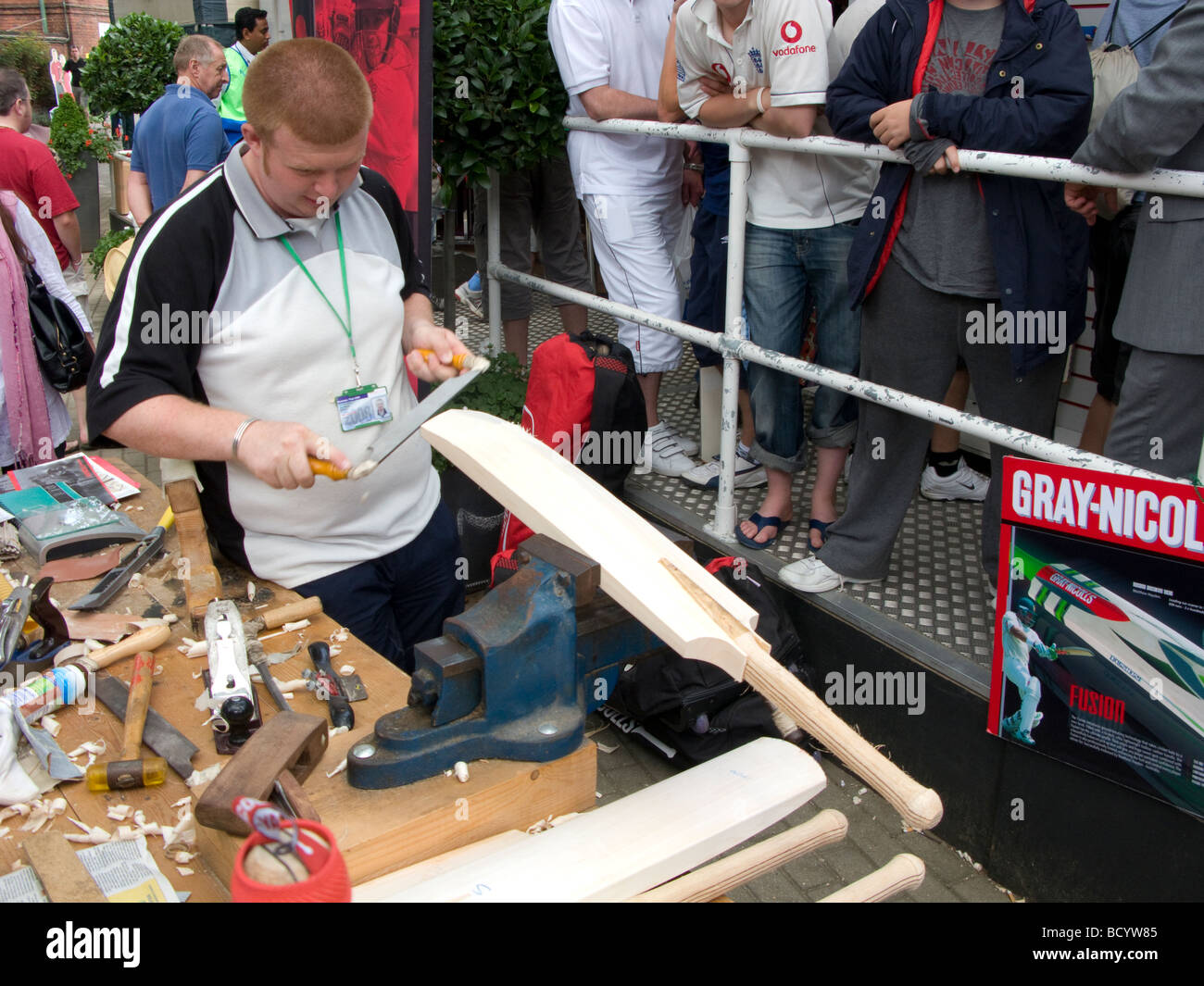 Grau-Nicholls Demonstration stehen an des Herrn Kricket Boden, St John's Wood, London, England Stockfoto