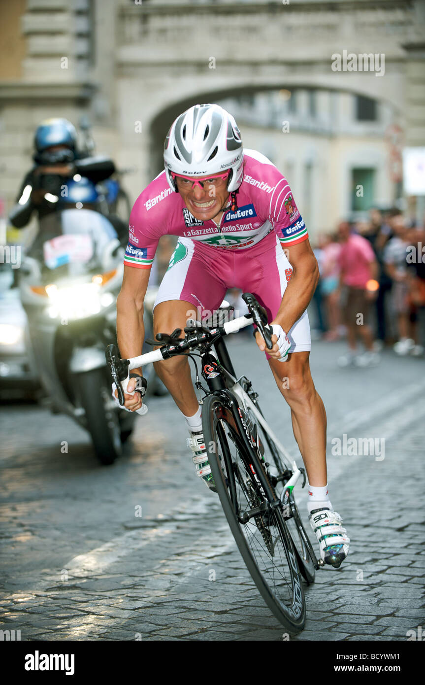 Danilo Di Luca beginnt die letzte Etappe der Tour von Italien 2009 Stockfoto