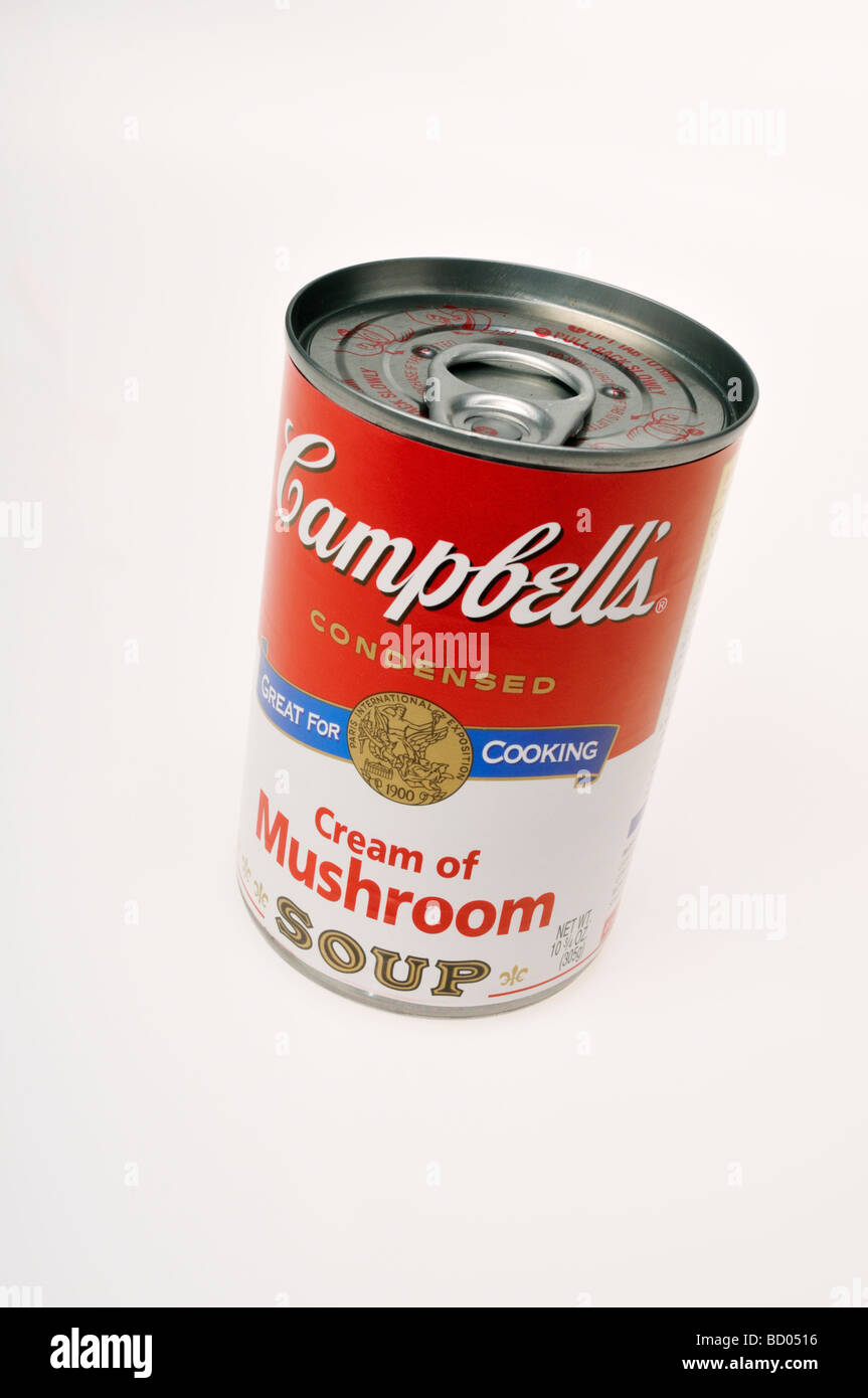 Campbells Creme der Pilzsuppe auf weißem Hintergrund ausschneiden kann. Stockfoto