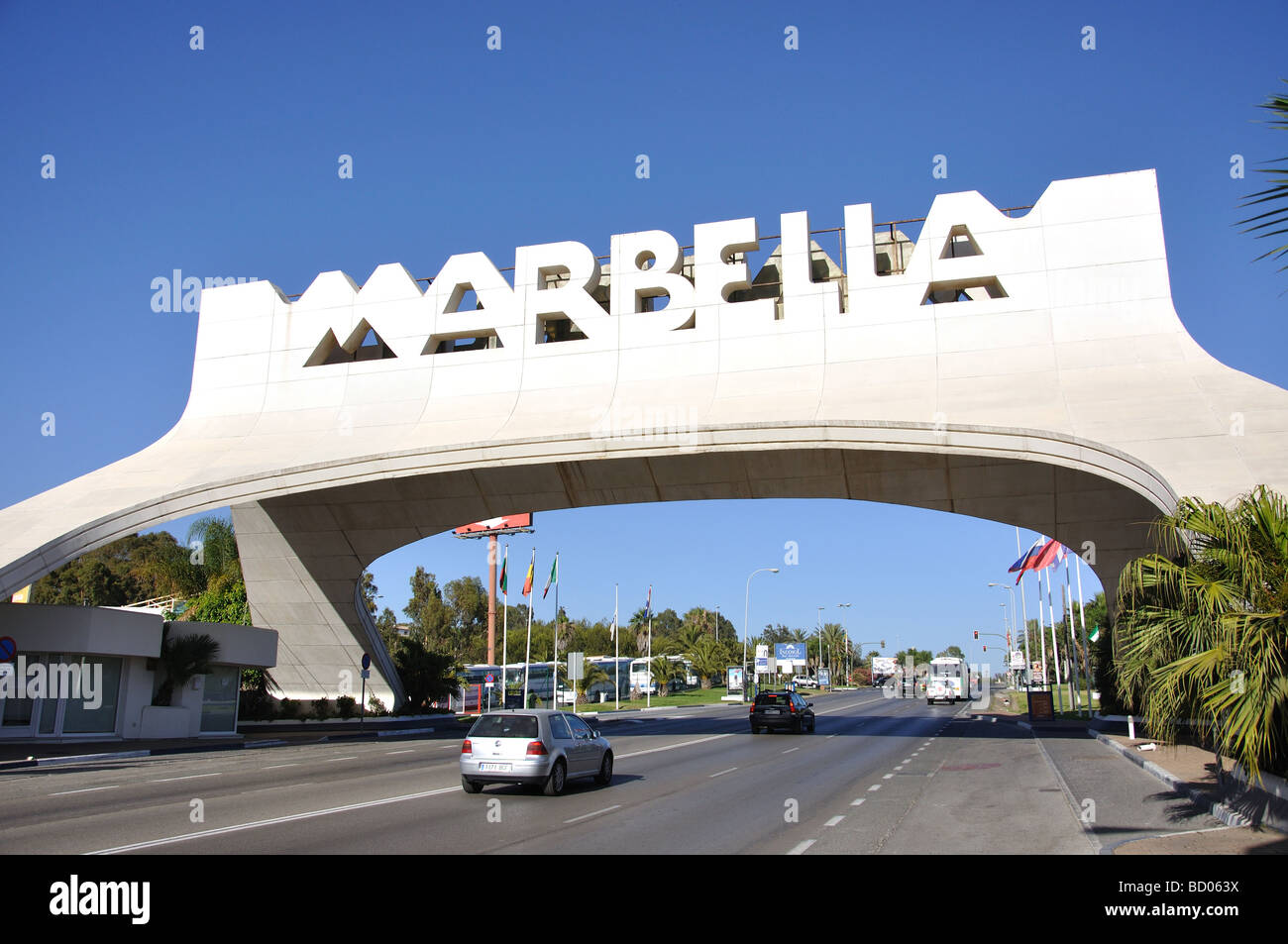 Stadteingangsschild, Marbella, Costa del Sol, Provinz Malaga, Andalusien (Andalusien), Spanien Stockfoto
