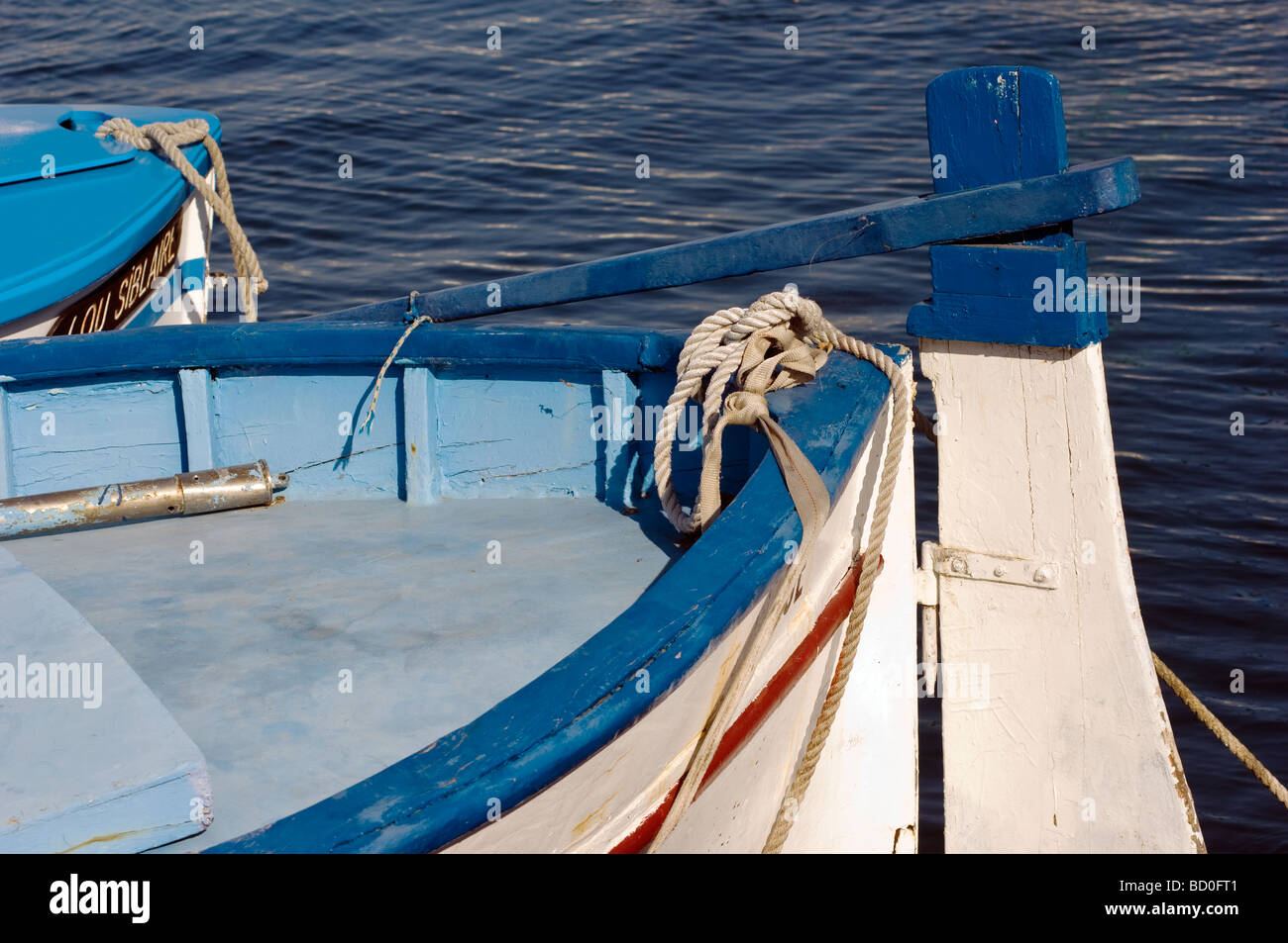 Mediteranean Angelboote/Fischerboote vertäut im Hafen von La Ciotat Stockfoto