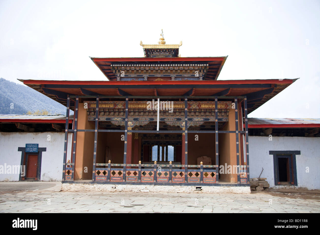 Blick auf Gangteng Gonpa Kloster nr Dorf von Gantey, Phobjika Tal, Wangdue Phodrang District, central Bhutan. Stockfoto