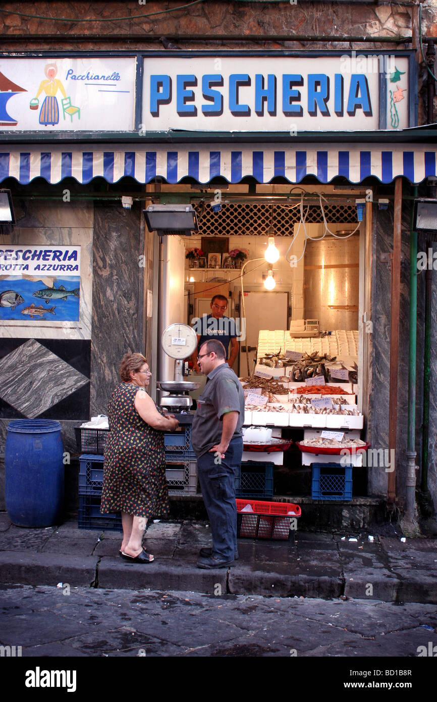 Naples italy fish market pescheria Fotos und Bildmaterial in hoher