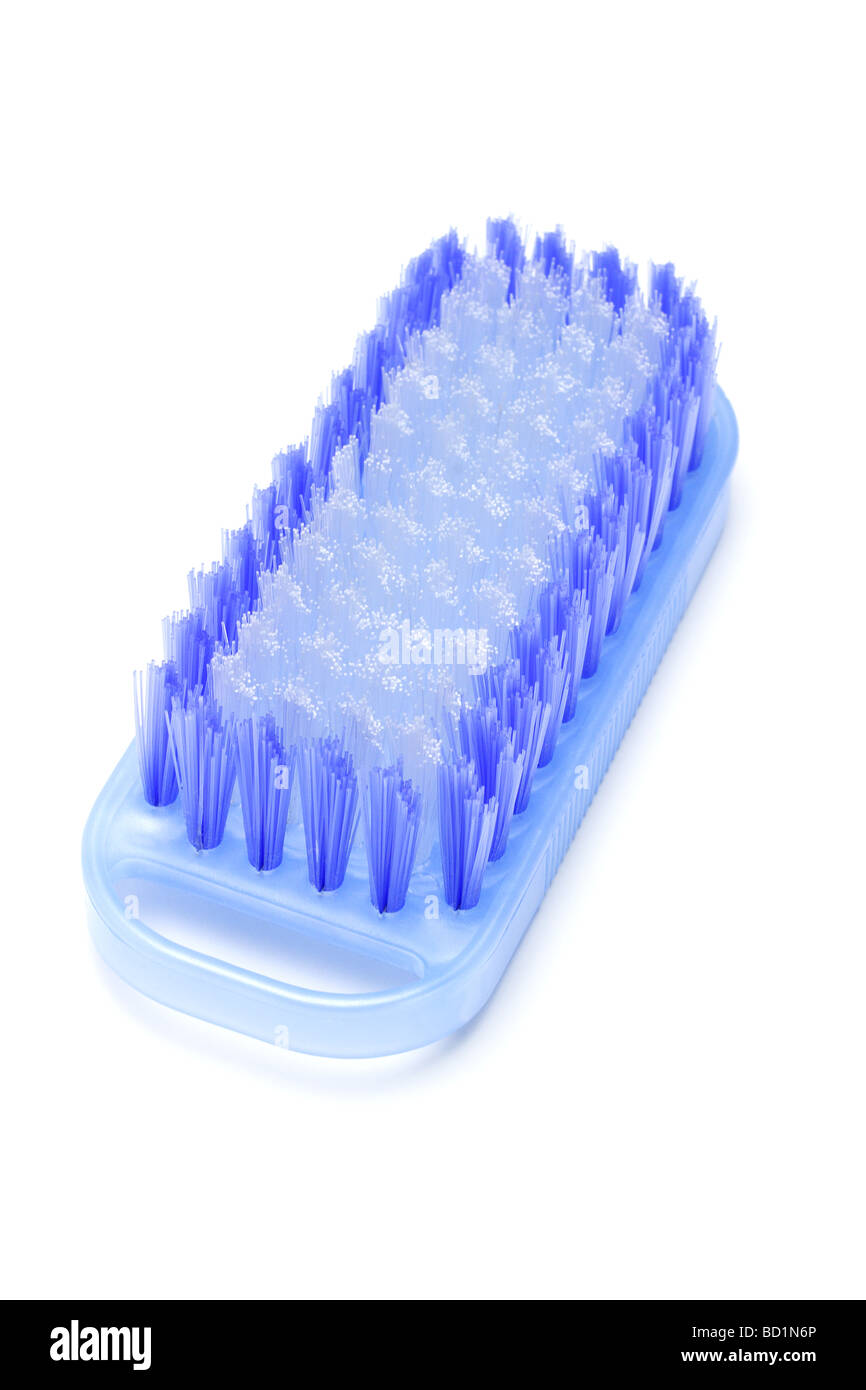 Blaue Plastikbürste isoliert auf weißem Hintergrund Stockfoto