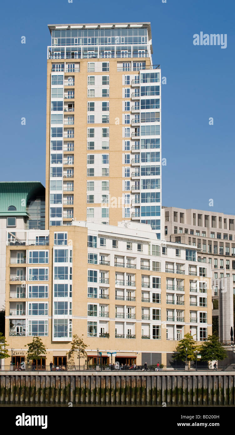 Highrise Wohnung Blöcke, Docklands, London, England, UK. Stockfoto