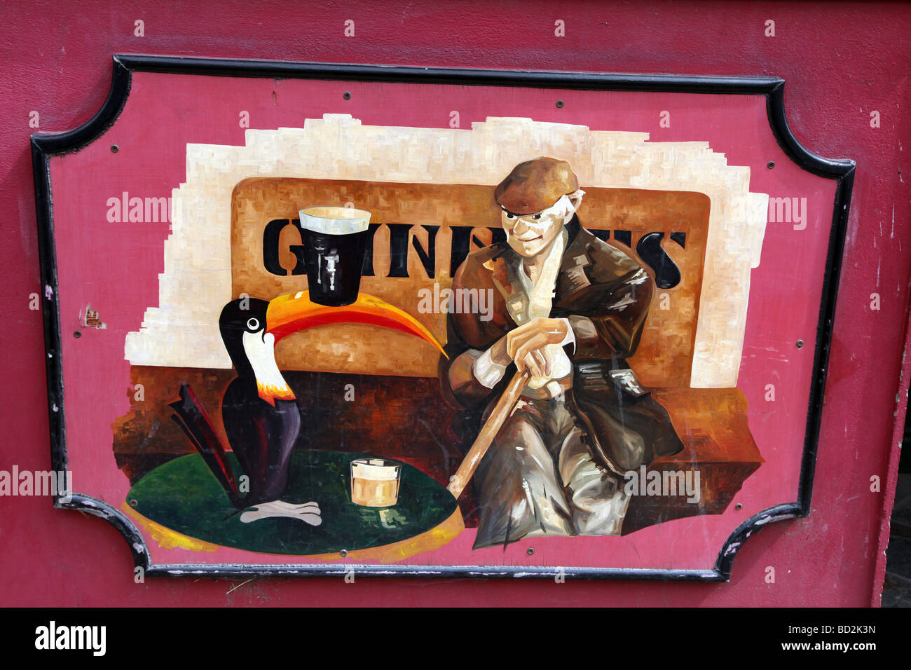 Alten Stil Guinness Ad Carrickmacross Irland Stockfoto