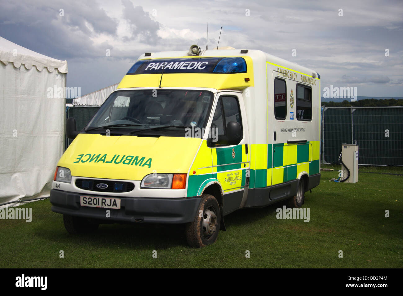 Paramedic-Ambulanz RHS Tatton Park Show besucht Stockfoto