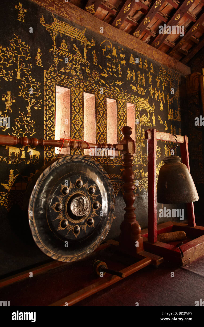 Detail von einer Glocke Gong innerhalb Wat Mai Luang Prabang Laos Stockfoto