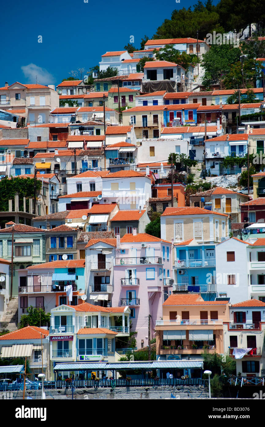Ansicht der Stadt von Plomari auf der griechischen Insel Lesbos in der Ägäis Stockfoto