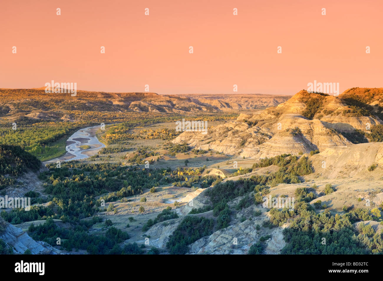 Little Missouri River und River Bend Overlook Theodore Roosevelt Nationalpark North Einheit North Dakota USA Stockfoto