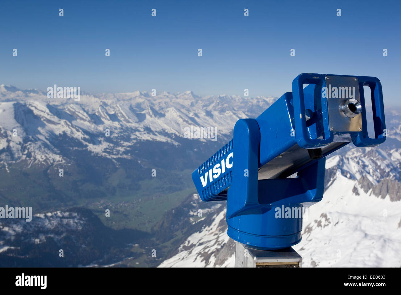 Long Distance anzeigen Fernglas auf den Säntis, Appenzell, Schweiz  Stockfotografie - Alamy