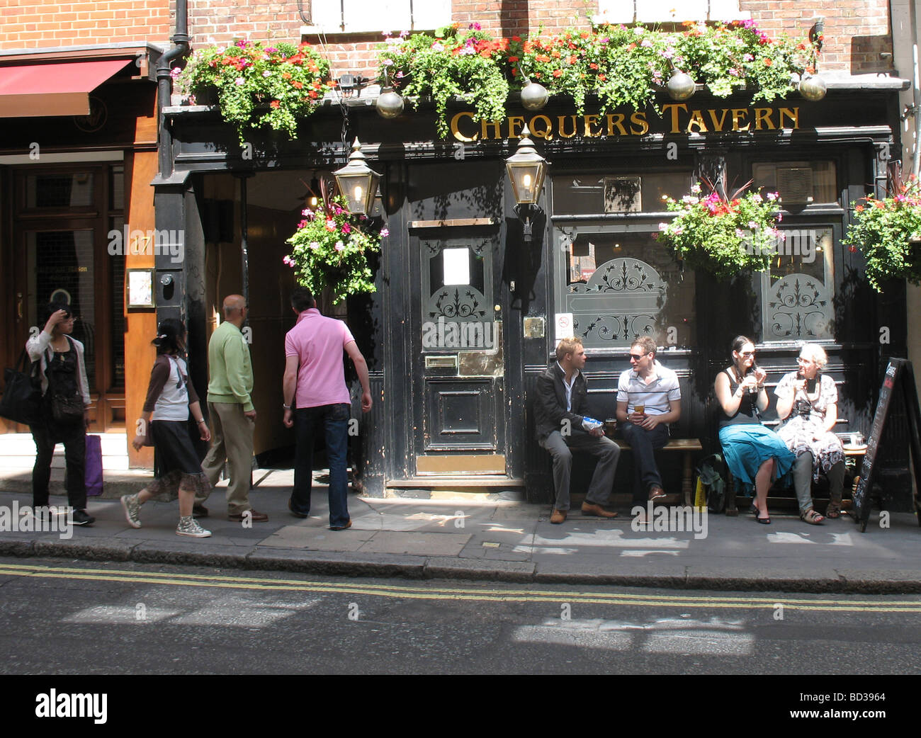 Chequers Taverne in der Nähe von Masons Hof St James London Stockfoto