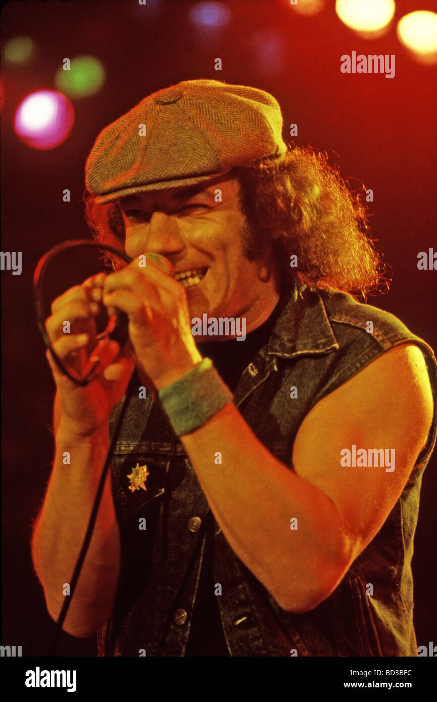 BON SCOTT Sänger mit Rock Gruppe AC/DC über 1978 Stockfotografie - Alamy