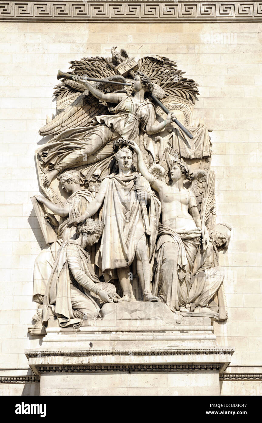 Triumph von Napoleon im Jahre 1810, Fries schmücken l ' Arc de Triomphe, Paris, Frankreich. Von Jean-Pierre Cortot Stockfoto
