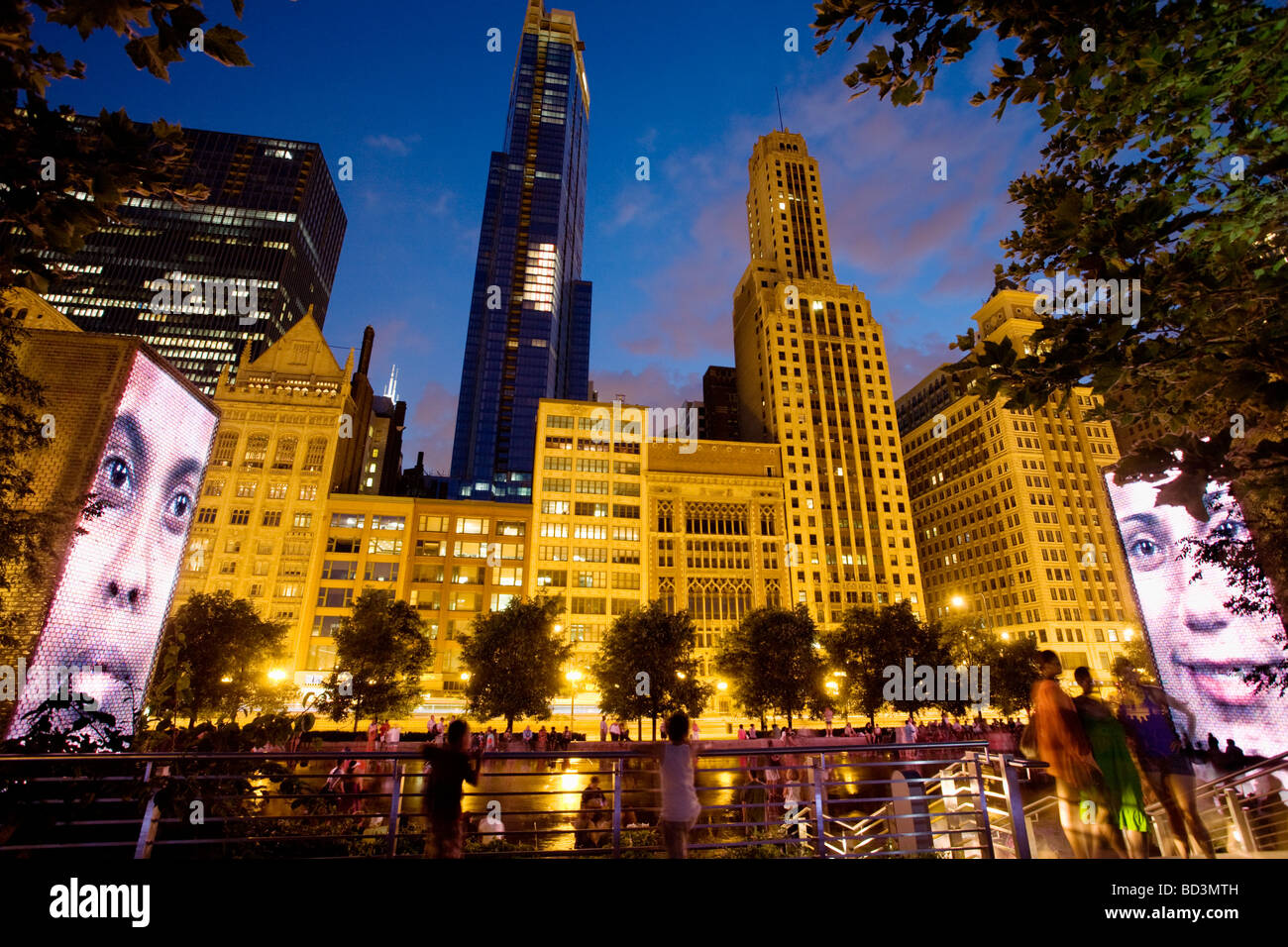 Crown Fountain im Millennium Park hat riesige Videoskulpturen katalanischen Künstlers Jaume Plensa Chicago Illinois Stockfoto