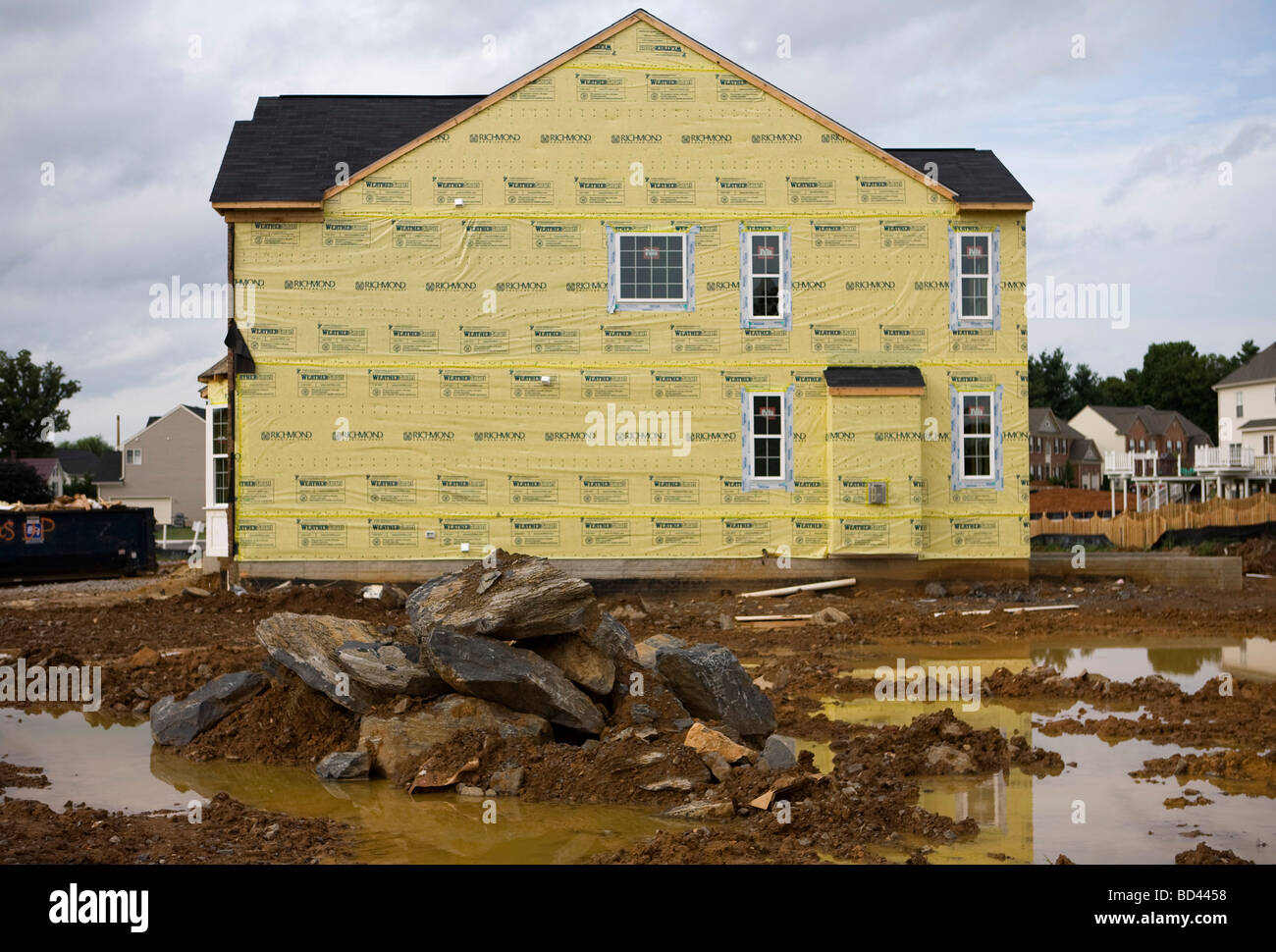 31. Juli 2009 – Winchester, Virginia – Wohnsiedlung Bau- und Einheiten zum Verkauf in eine nördliche Virginia Gehäuse Kom Stockfoto