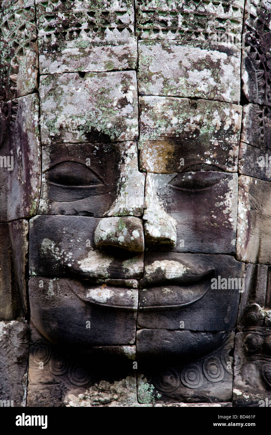 Eines der Stein steht am Bayon Tempel, Angkor Thom, Kambodscha Stockfoto