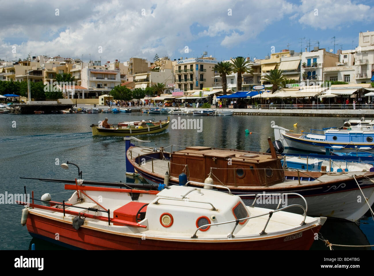Boote auf See Überlieferung Agios Nikolaos Kreta Stockfoto