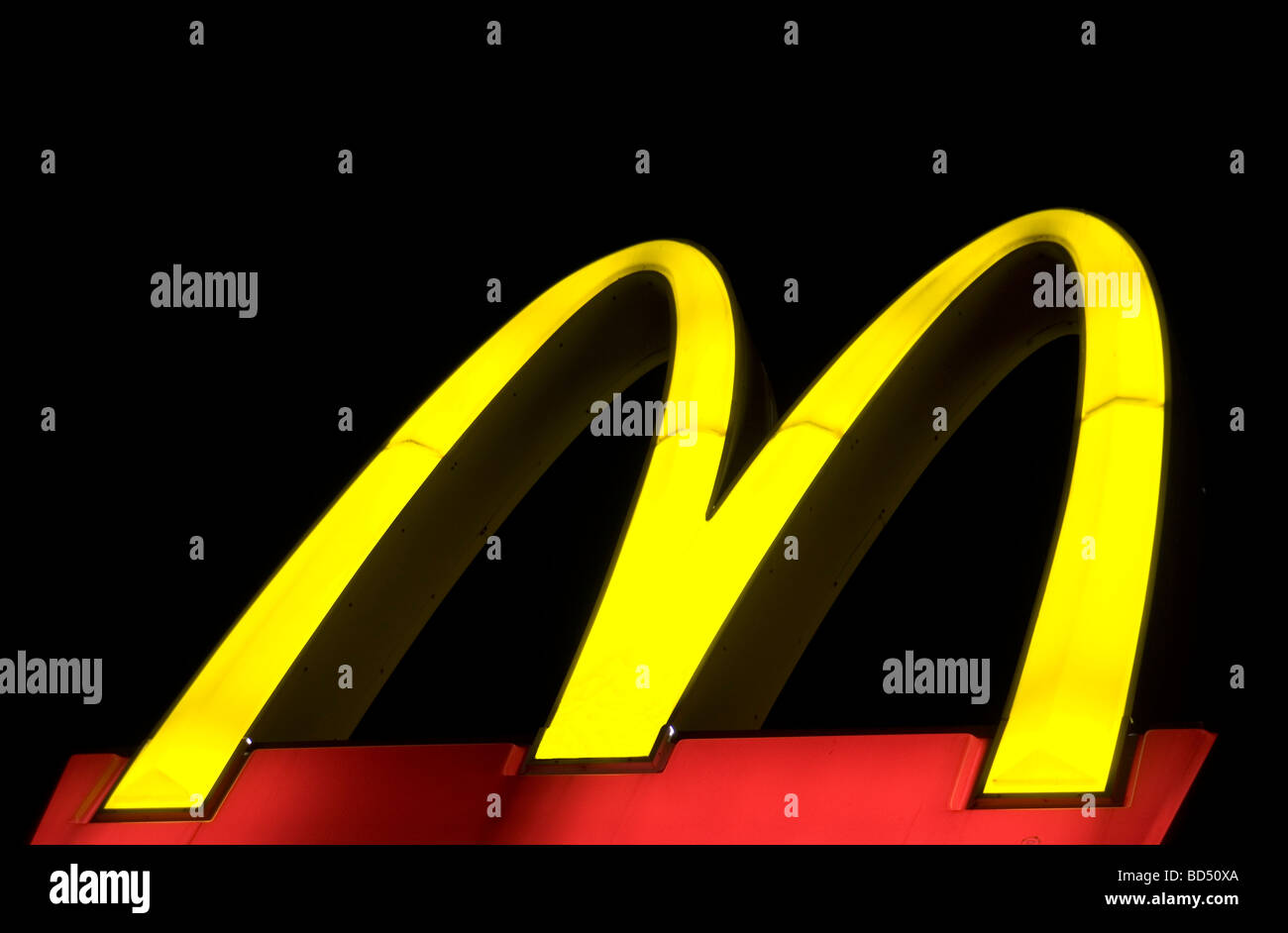 McDonald's Hamburger Restaurant Schild golden arches USA Nordamerika Stockfoto
