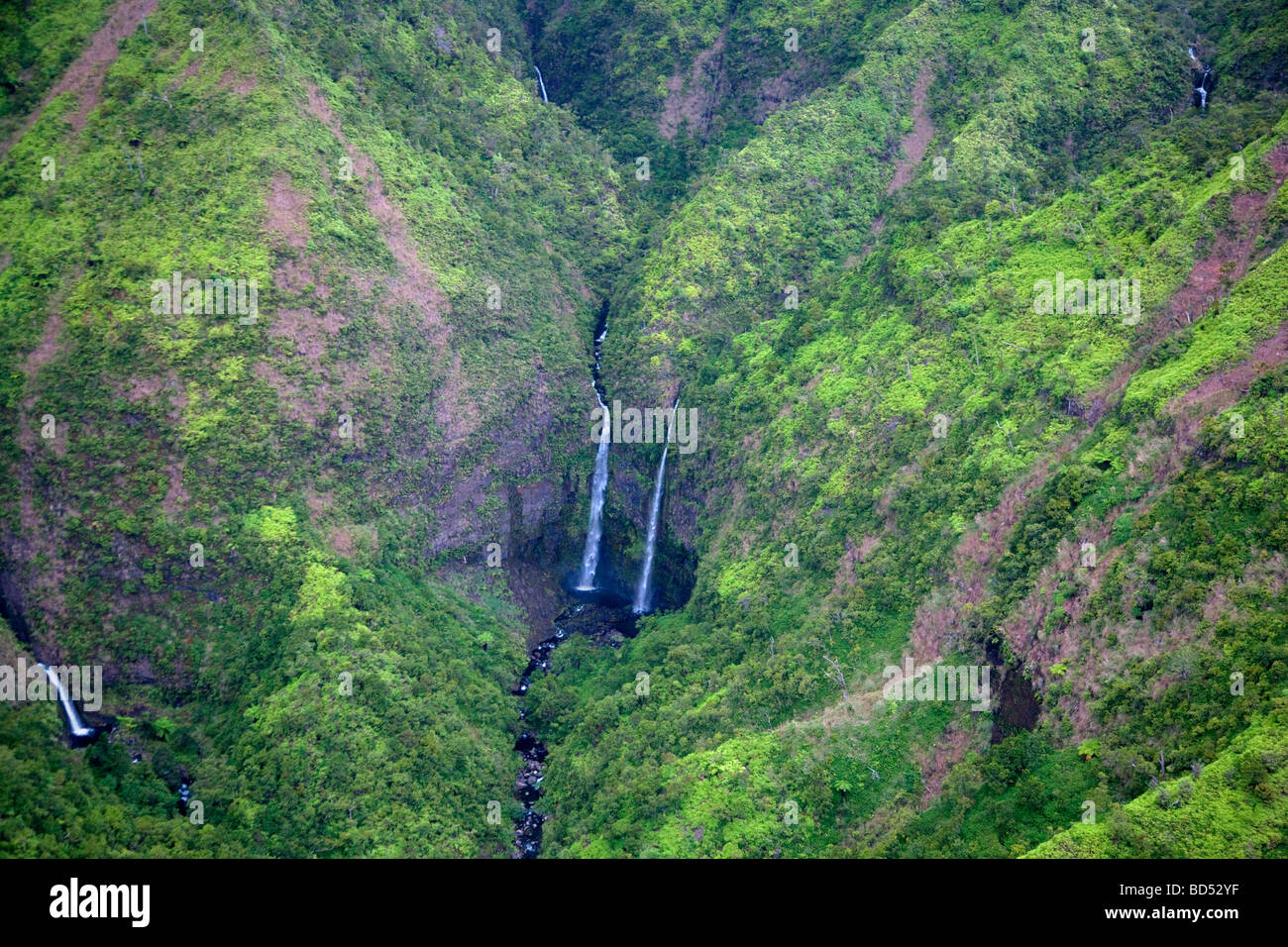 Wasserfälle aus der Luft Kauai Hawaii Stockfoto