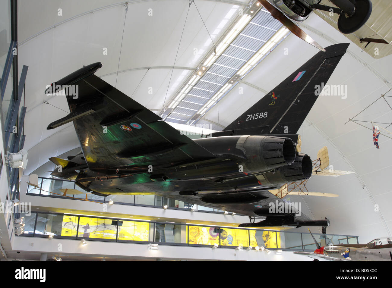 Eurofighter Typhoon-Prototyp derzeit auf dem Display an der Meilensteine der Flug Ausstellungshalle RAF Hendon, London. Stockfoto