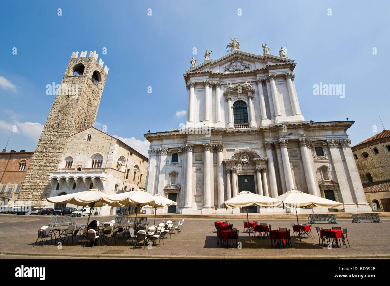Brescia Duomo Platz oder Paolo VI Quadratmeter neue Kathedrale Stockfoto