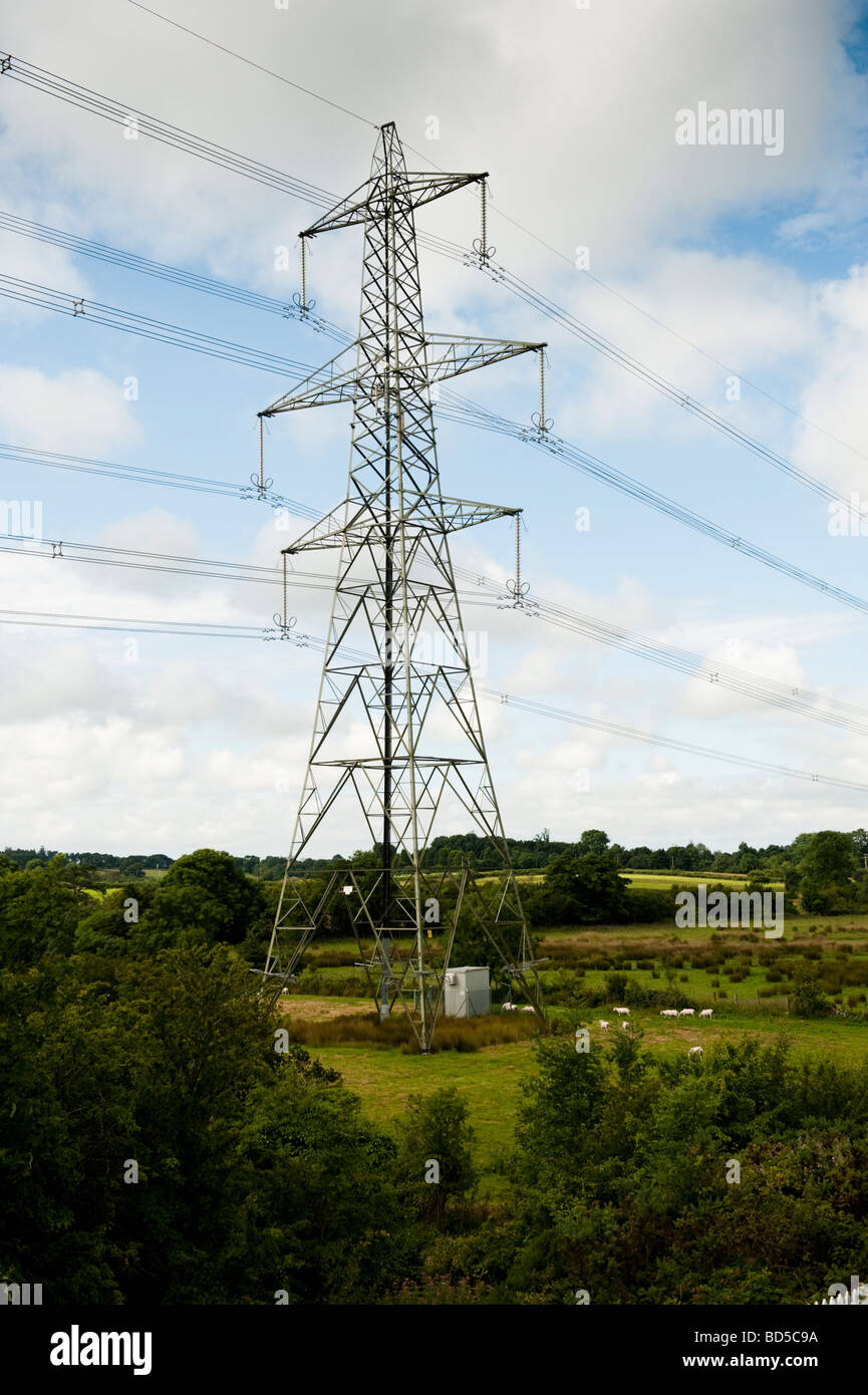 Pylon nationale Stromnetz UK Stockfoto
