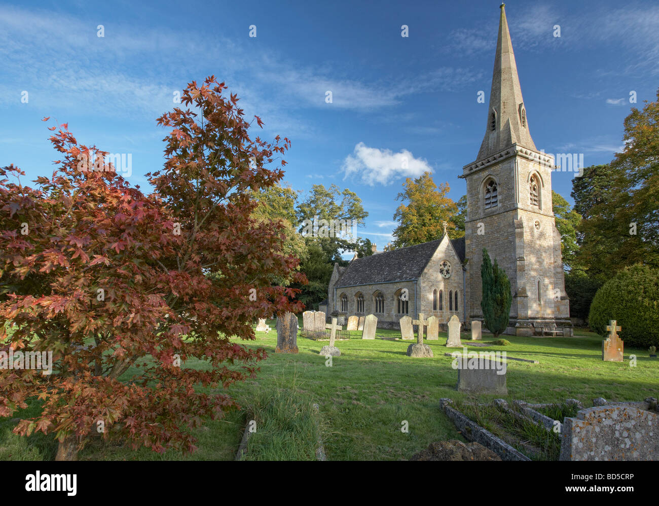 Pfarrei St. Marys Kirche Lower Slaughter Cotswolds Gloucestershire England UK Stockfoto