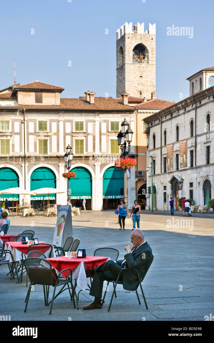 Loggia quadratische brescia Stockfoto