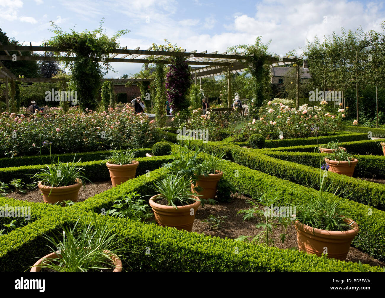 Der ummauerte Garten in Alnwick Gardens in Northumberland Stockfoto