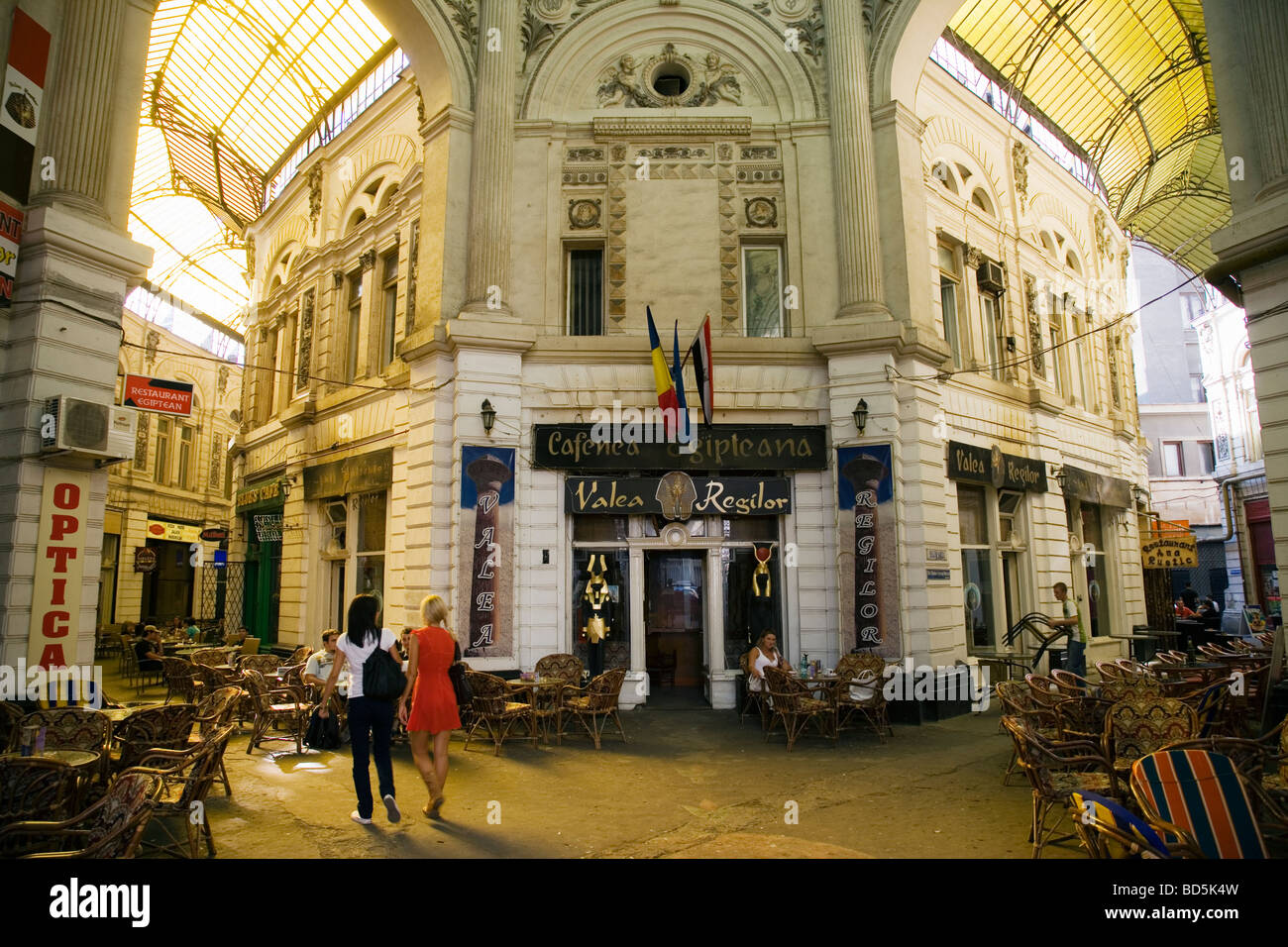 Villacross Passage Bukarest Rumänien Stockfoto