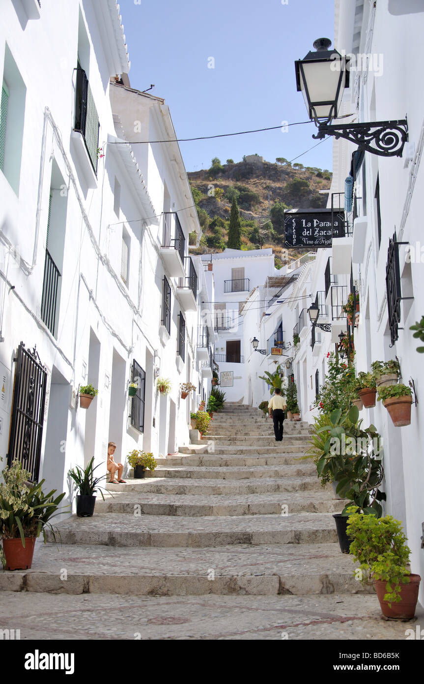 Calle El Garral, Frigiliana, Costa del Sol, Provinz Malaga, Andalusien, Spanien Stockfoto