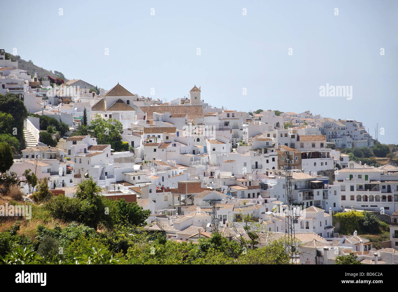 Blick auf schönen andalusischen Dorf von Frigiliana, Costa Del Sol, Provinz Malaga, Andalusien, Spanien Stockfoto