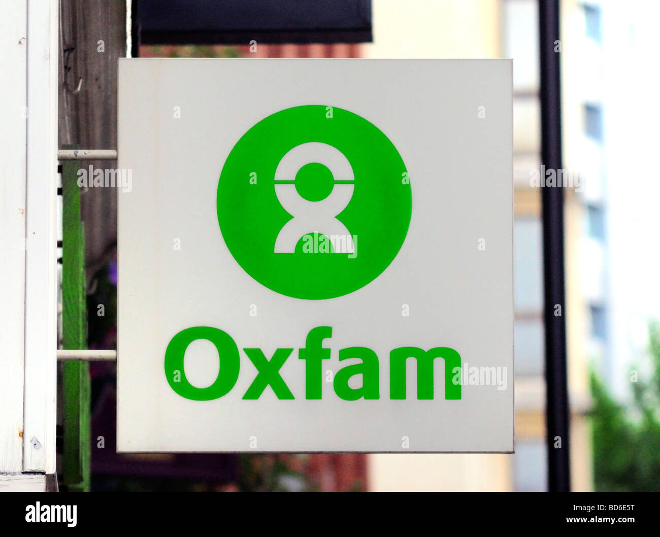 Oxfam-Charity Shop anmelden Stockfoto