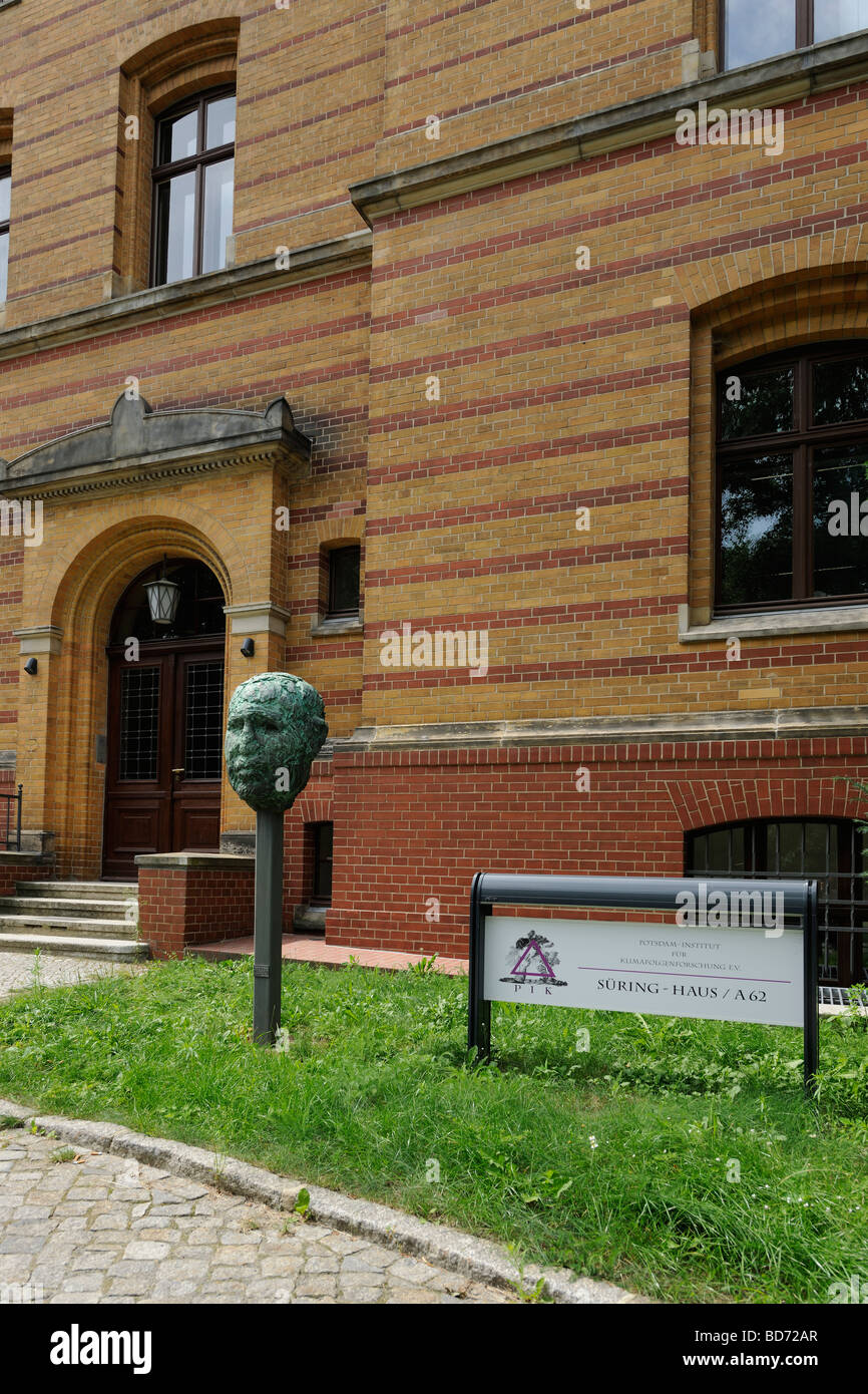 Eingang zum Institute for Climate Impact Research, PIK, Potsdam, Brandenburg, Deutschland, Europa Stockfoto