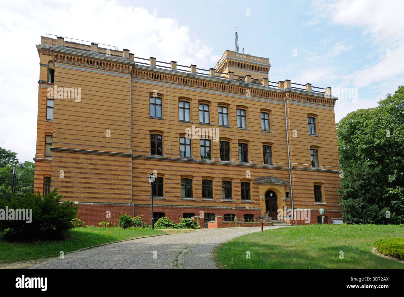 Gebäude des Instituts für Klimafolgenforschung PIK, Potsdam, Brandenburg, Deutschland, Europa Stockfoto