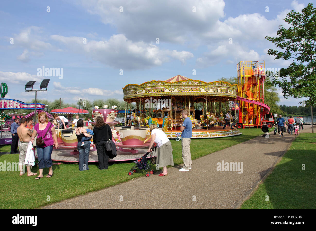 Festplatz See, wider Willen Lakeside Park, Milton KeynesBuckinghamshire, England, Vereinigtes Königreich Stockfoto