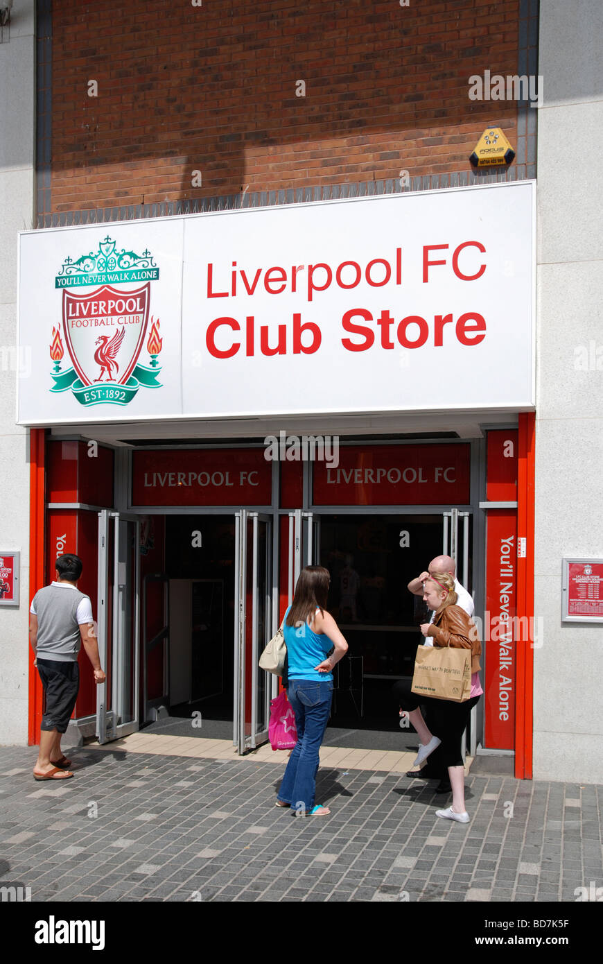 Liverpool Fußball-Club-Shop in der City Centre, Liverpool, Großbritannien Stockfoto