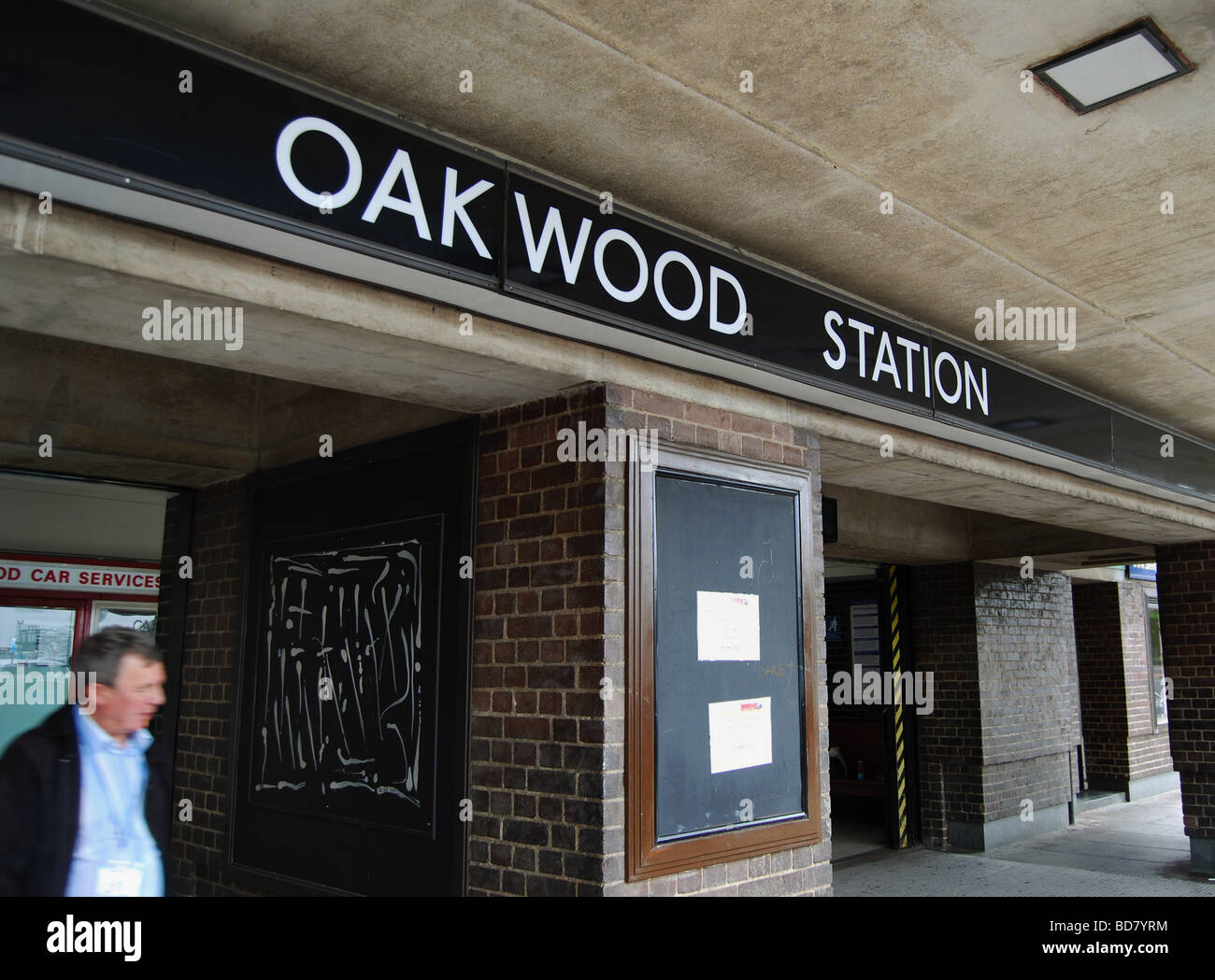 Oakwood U-Bahn Eingang, Oakwood, Nord-London Stockfoto