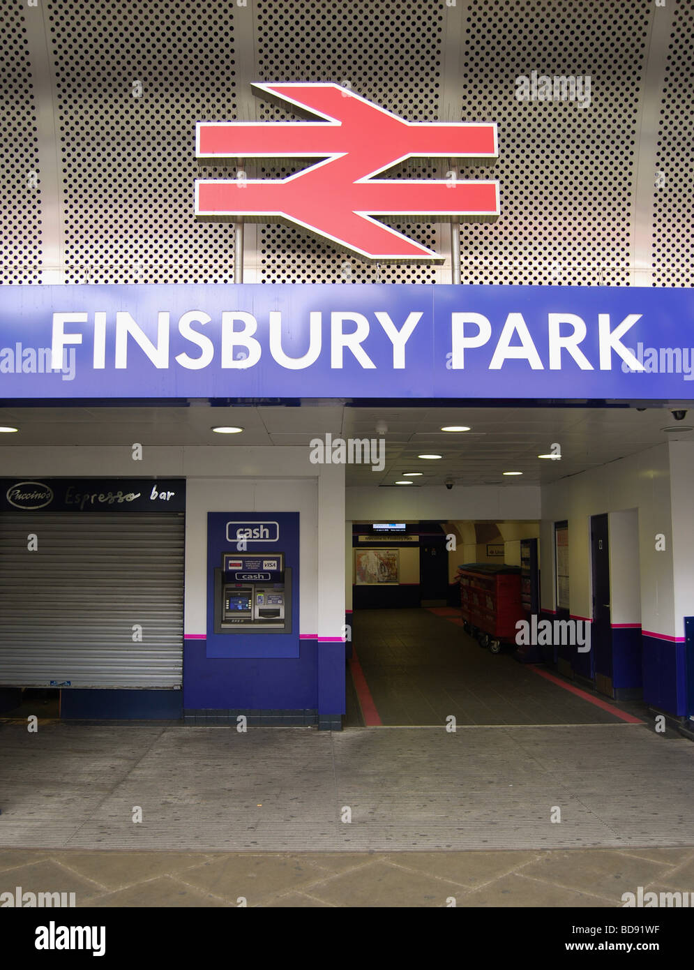 Finsbury Park u-Bahnstation Finsbury Park, Eingang Nord-London Stockfoto