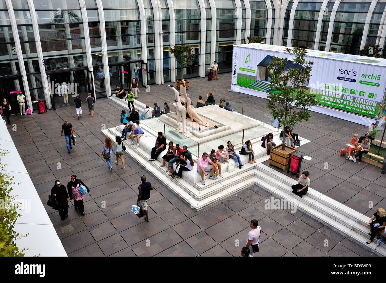 Paris Frankreich, Luftfahrt, Fußgängerzone im Einkaufszentrum 'Les Halles' 'Le Forum des Halles' vor Public Art, High Angle Stockfoto