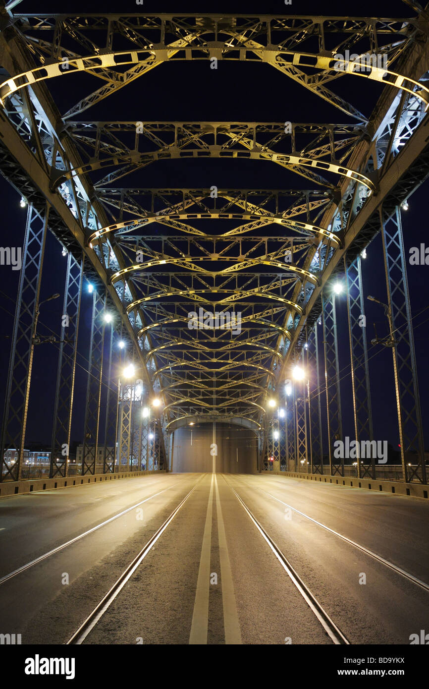 Bolscheochtinsky Brücke in St. Petersburg, Newa, Russland Stockfoto