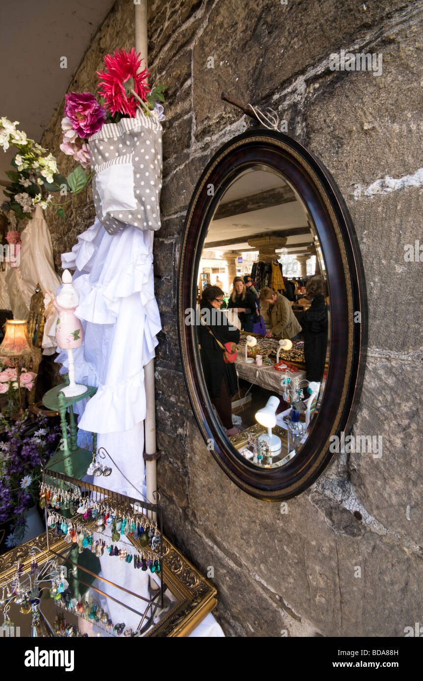 Mode Zubehörmarkt Stall, Tetbury, Gloucestershire Stockfoto