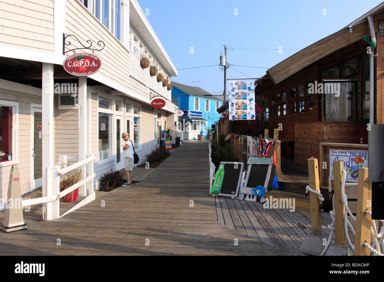 Main Street, Cherry Grove, eine Strandgemeinde auf Fire Island, Long Island NY Stockfoto
